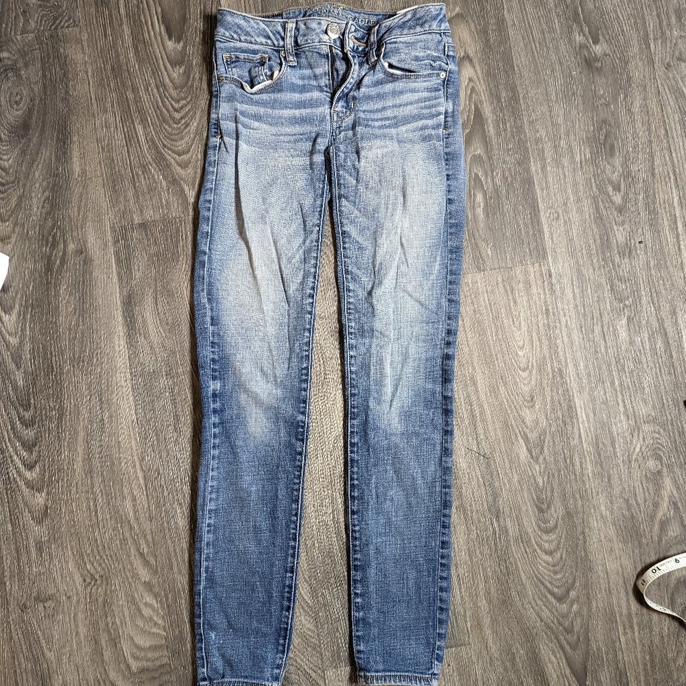 Size 0 American Eagle Super Stretch Skinny Jeans - Minor Signs of Wear